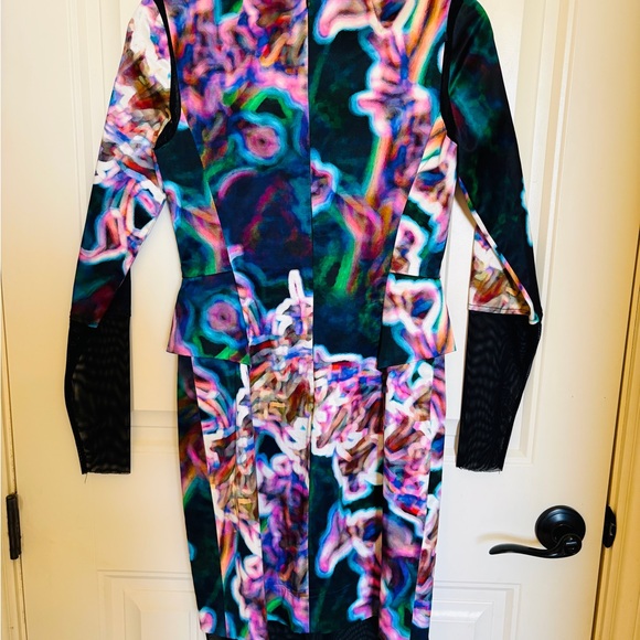 MILLY Italian Fabric Abstract Sheath Dress Size 2 | Designer Cocktail Dress - Picture 5 of 6